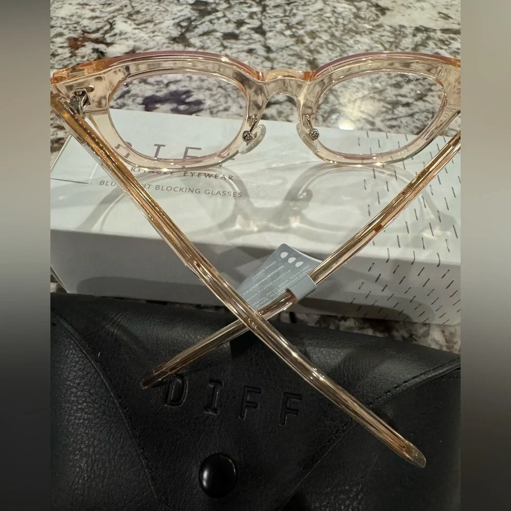 Diff Eyewear brand new